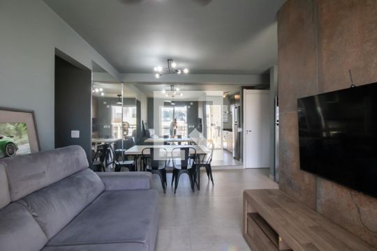 Sala de apartamento para alugar com 2 quartos, 60m² em Vila Endres, Guarulhos