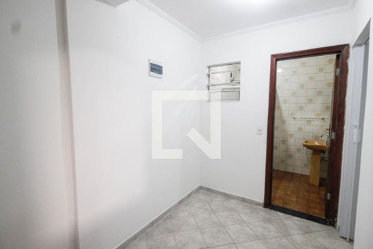 Quarto 2 de casa para alugar com 2 quartos, 55m² em Vila Amalia (zona Norte), São Paulo