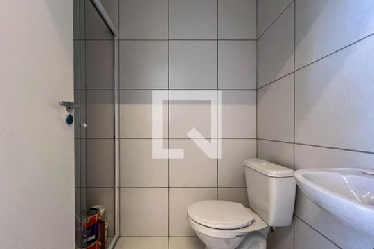 Banheiro de kitnet/studio à venda com 1 quarto, 26m² em Liberdade, São Paulo