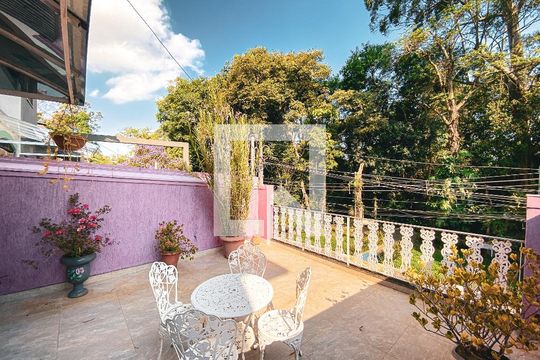 Varanda do Quarto 2 de casa à venda com 4 quartos, 180m² em Jardim das Vertentes, São Paulo