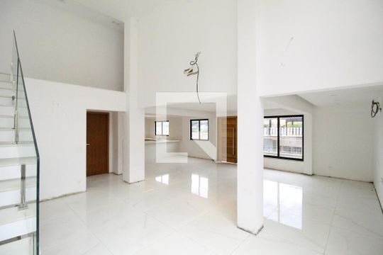 Sala de casa de condomínio à venda com 5 quartos, 201m² em Taquara, Rio de Janeiro