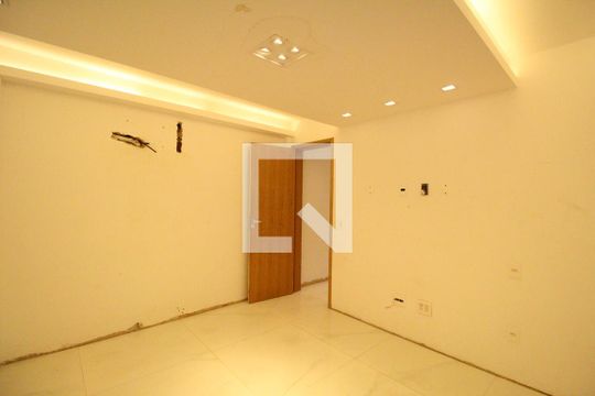 Quarto de casa de condomínio à venda com 5 quartos, 201m² em Taquara, Rio de Janeiro
