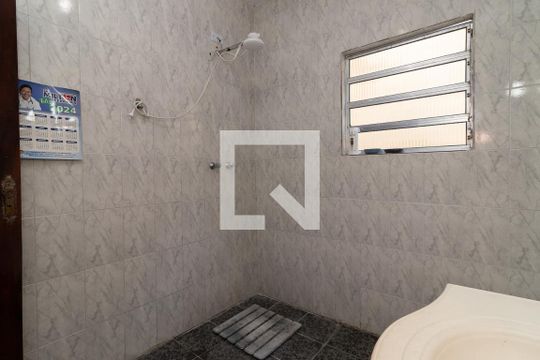 Banheiro 2 de casa à venda com 1 quarto, 125m² em Vila Araguaia, São Paulo