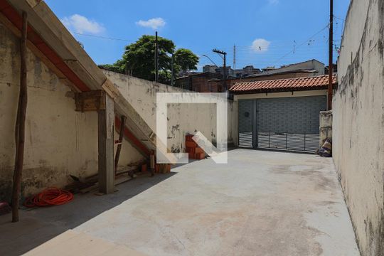 Garagem de casa à venda com 1 quarto, 125m² em Vila Araguaia, São Paulo