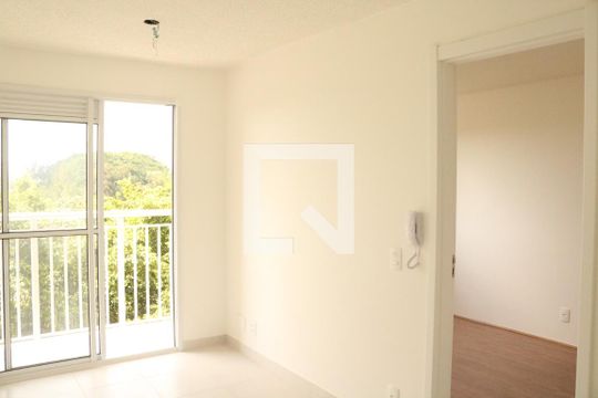 Apartamento para alugar com 1 quarto, 33m² em Parque Industrial Tomas Edson, São Paulo