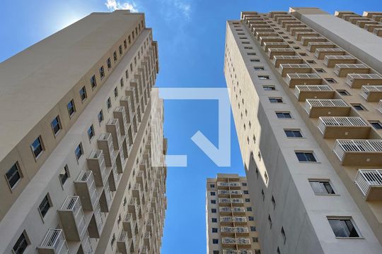 Fachada do Prédio de apartamento para alugar com 1 quarto, 33m² em Parque Industrial Tomas Edson, São Paulo