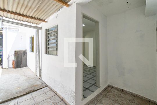 Área de Serviço de casa para alugar com 1 quarto, 27m² em Vila Campestre, São Paulo
