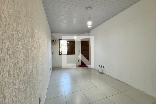 Sala de casa à venda com 2 quartos, 80m² em Campina, São Leopoldo