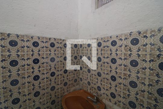 Banheiro de Serviço de casa à venda com 2 quartos, 150m² em Vila Formosa, São Paulo