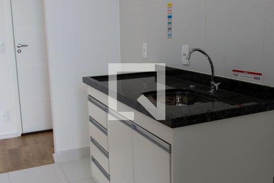 Cozinha de apartamento para alugar com 2 quartos, 53m² em Centro, Osasco