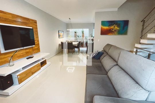 Casa de Condomínio à venda com 3 quartos, 200m² em Santana, São Paulo