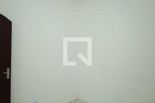 Quarto 1 de casa para alugar com 2 quartos, 50m² em Vila Carmosina, São Paulo