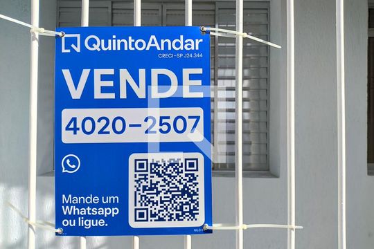 Fachada e Placa de casa para alugar com 2 quartos, 88m² em Vila Argos Nova, Jundiaí