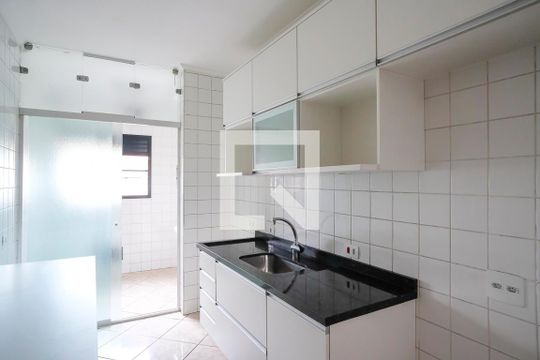 Cozinha de apartamento para alugar com 3 quartos, 79m² em Barcelona, São Caetano do Sul