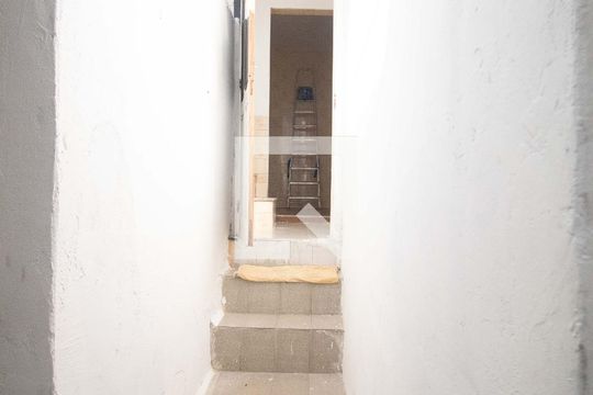 Área de serviço - escada de casa para alugar com 2 quartos, 85m² em Botafogo, Rio de Janeiro