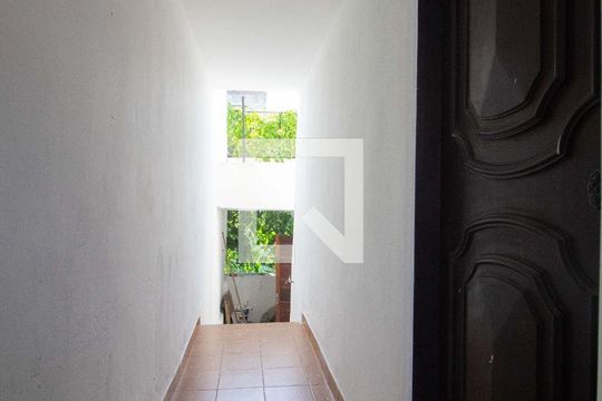 Corredores - hall de entrada de casa para alugar com 2 quartos, 85m² em Botafogo, Rio de Janeiro
