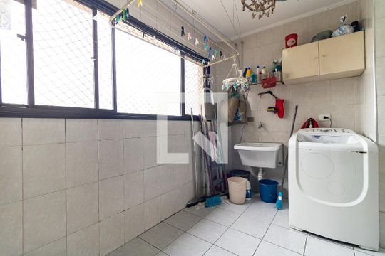 Lavanderia de apartamento à venda com 3 quartos, 150m² em Vila Brasilio Machado, São Paulo