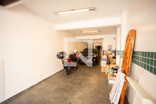 Garagem de casa para alugar com 3 quartos, 235m² em Vila Mariza Mazzei, São Paulo