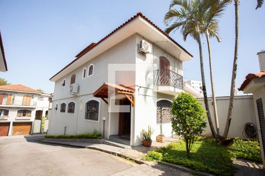 Fachada de casa para alugar com 3 quartos, 235m² em Vila Mariza Mazzei, São Paulo