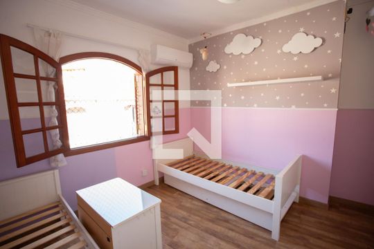 Quarto 2 de casa para alugar com 3 quartos, 235m² em Vila Mariza Mazzei, São Paulo