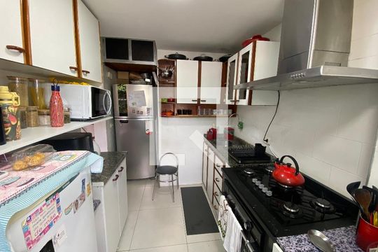 Cozinha de apartamento à venda com 2 quartos, 60m² em Engenho de Dentro, Rio de Janeiro