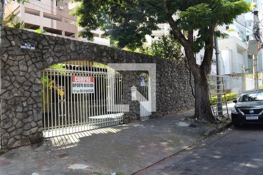 Fachada de casa à venda com 5 quartos, 193m² em Cidade Nova, Belo Horizonte