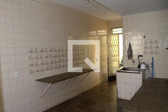 Área de Serviço de casa à venda com 5 quartos, 193m² em Cidade Nova, Belo Horizonte