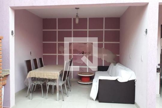 Casa à venda com 2 quartos, 200m² em Vila Carrão, São Paulo