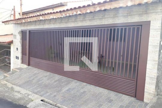 Casa à venda com 2 quartos, 200m² em Vila Carrão, São Paulo