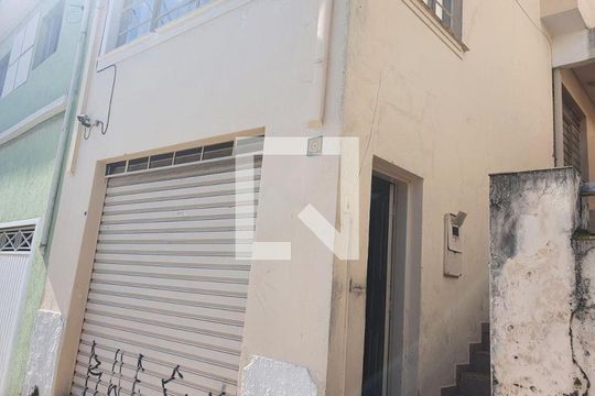 Casa à venda com 3 quartos, 161m² em Vila Bertioga, São Paulo