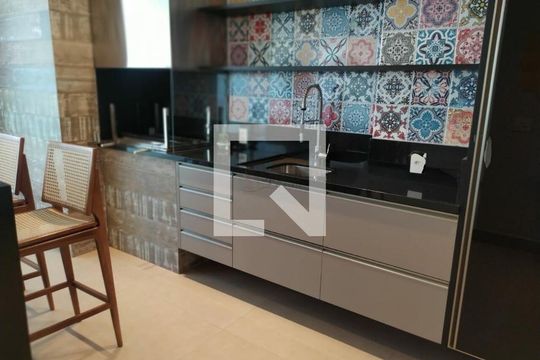 Apartamento à venda com 5 quartos, 350m² em Vila Regente Feijó, São Paulo