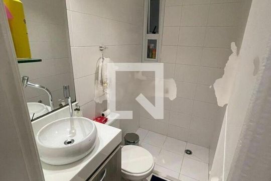 Apartamento à venda com 2 quartos, 160m² em Vila Bertioga, São Paulo