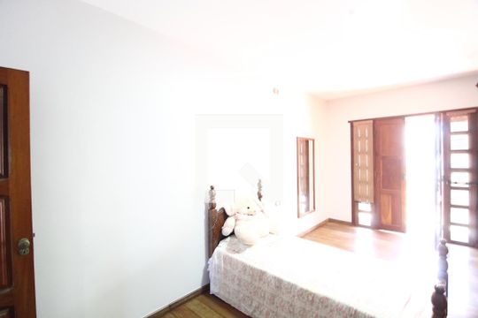Suíte 2 de casa para alugar com 5 quartos, 564m² em Vigilato Pereira, Uberlândia