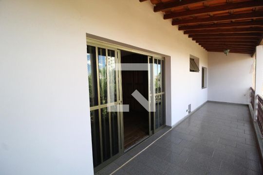 Suíte 4 Varanda de casa para alugar com 5 quartos, 564m² em Vigilato Pereira, Uberlândia