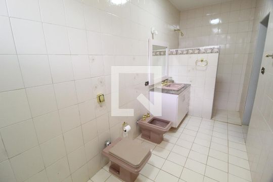Banheiro da Suíte 2 de casa para alugar com 5 quartos, 564m² em Vigilato Pereira, Uberlândia