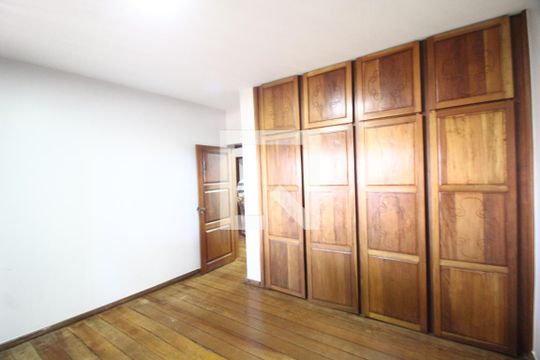 Suíte 1 de casa para alugar com 5 quartos, 564m² em Vigilato Pereira, Uberlândia