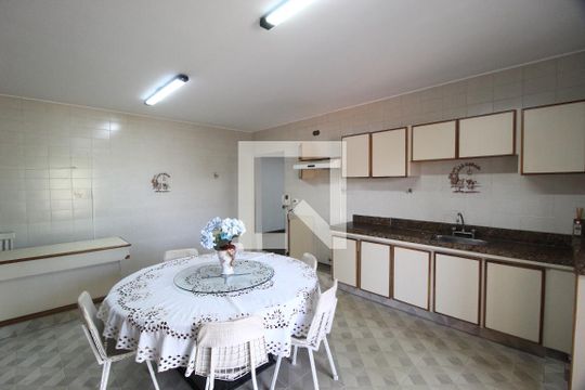 Cozinha de casa para alugar com 5 quartos, 564m² em Vigilato Pereira, Uberlândia