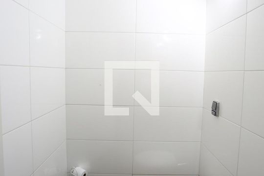 Lavabo de casa à venda com 4 quartos, 400m² em Jardim Londrina, São Paulo