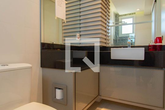 Banheiro Suíte 1 de apartamento à venda com 2 quartos, 158m² em Nossa Senhora das Gracas, Canoas