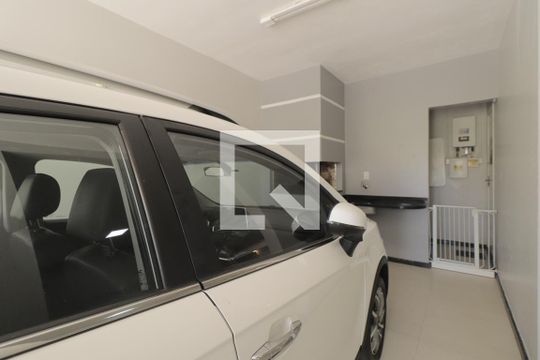 Garagem de casa à venda com 3 quartos, 261m² em Scharlau, São Leopoldo