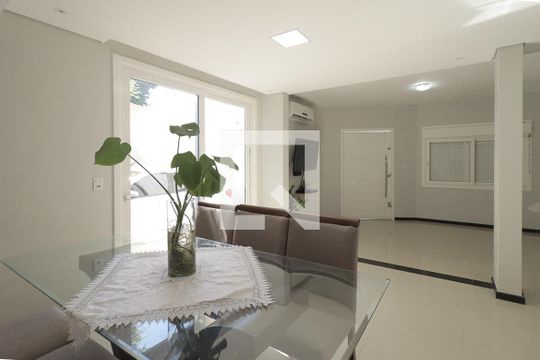 Sala de casa à venda com 3 quartos, 261m² em Scharlau, São Leopoldo