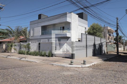Fachada de casa à venda com 3 quartos, 261m² em Scharlau, São Leopoldo