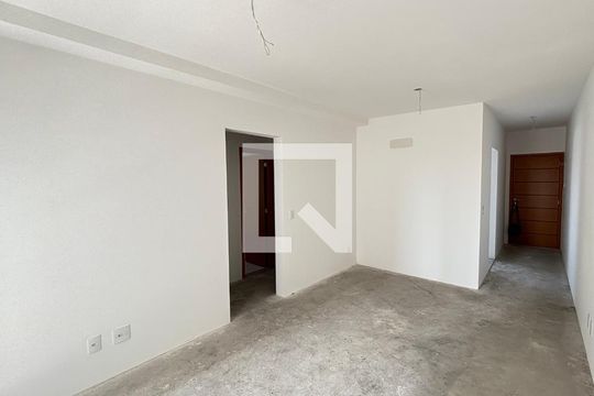 Sala de apartamento à venda com 2 quartos, 64m² em Campestre, Santo André