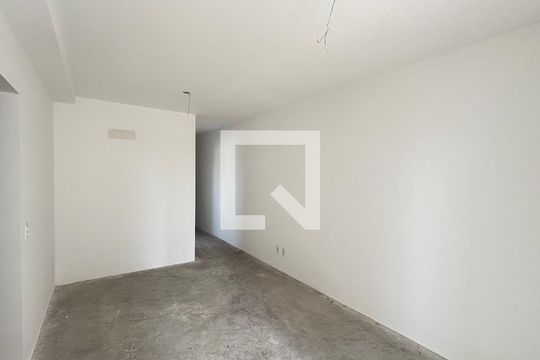 Sala de apartamento à venda com 2 quartos, 64m² em Campestre, Santo André