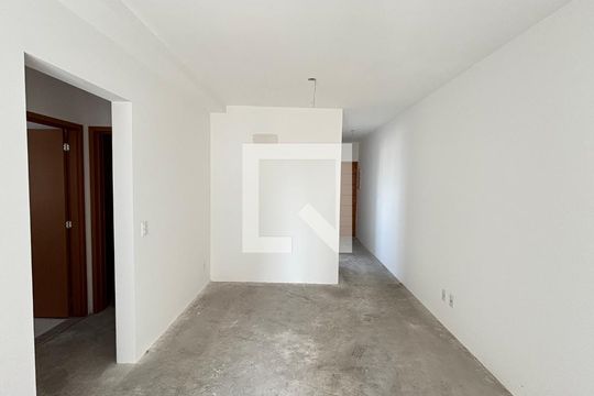 Sala de apartamento à venda com 2 quartos, 64m² em Campestre, Santo André