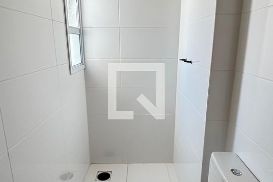 Banheiro da Suíte de apartamento à venda com 2 quartos, 64m² em Campestre, Santo André
