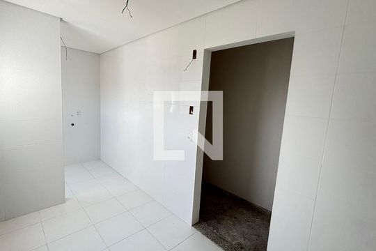 Cozinha de apartamento à venda com 2 quartos, 64m² em Campestre, Santo André