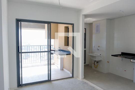 Sala de apartamento para alugar com 2 quartos, 64m² em Centro, Osasco