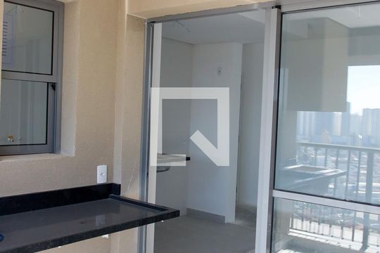 Sacada de apartamento para alugar com 2 quartos, 64m² em Centro, Osasco