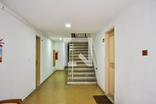 Área comum de apartamento à venda com 1 quarto, 44m² em Petrópolis, Porto Alegre